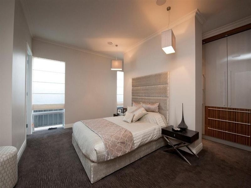 9 Crompton Drive, Woodville SA 5011