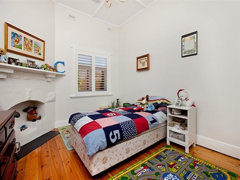 2 Corinda Avenue, Kensington Park SA 5068