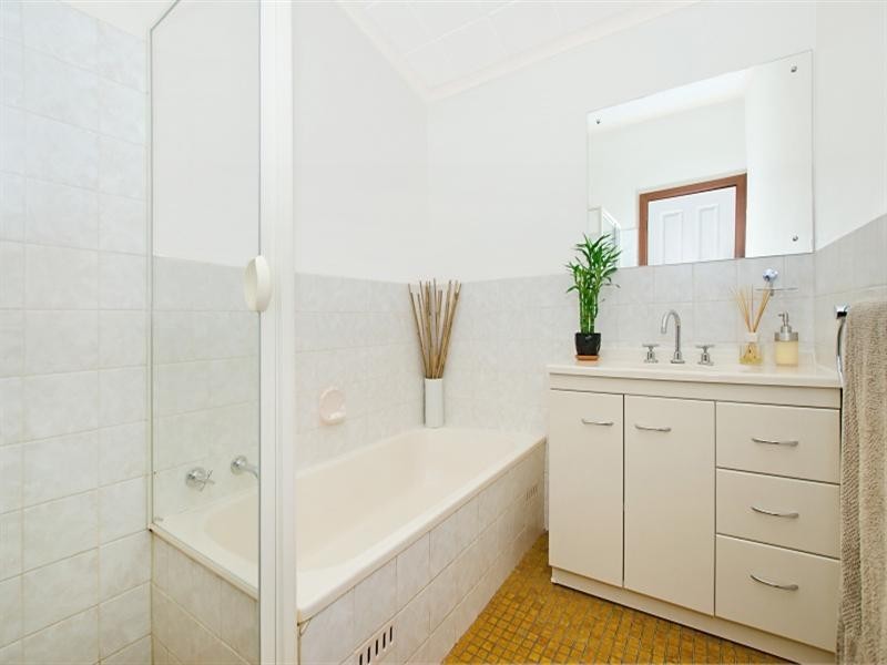 6 Lisa Court, Paradise SA 5075