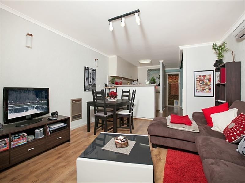 36 Sportsman Drive, West Lakes SA 5021