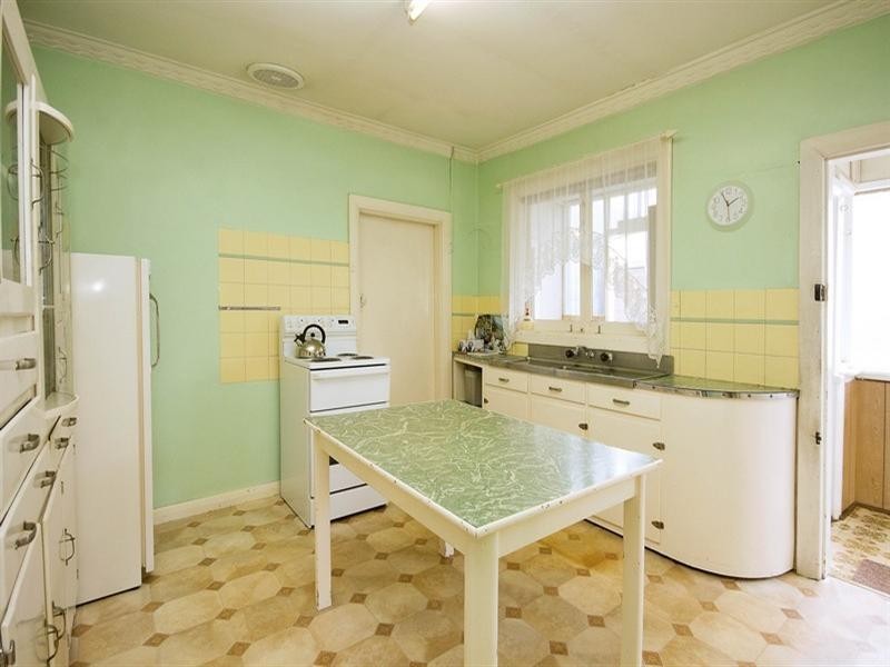 292 Hanson Road, Wingfield SA 5013