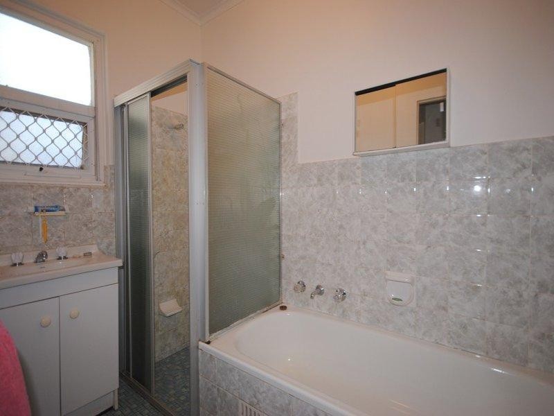 40 Botanic Grove, Campbelltown SA 5074