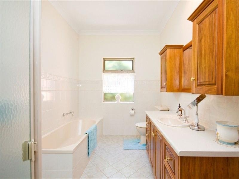 5 Hender Avenue, Port Noarlunga SA 5167