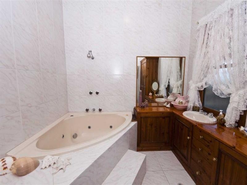 5 James Street, Cheltenham SA 5014