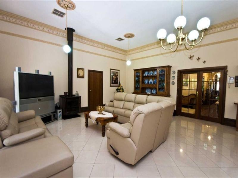 5 James Street, Cheltenham SA 5014