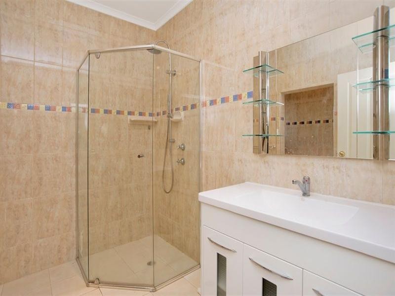 6 Beverley Crescent, Beverley SA 5009