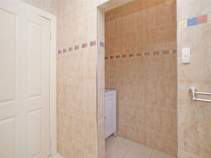 6 Beverley Crescent, Beverley SA 5009