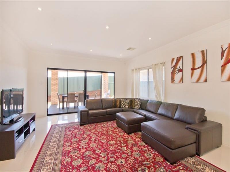 7 Lorentz Court, Mawson Lakes SA 5095