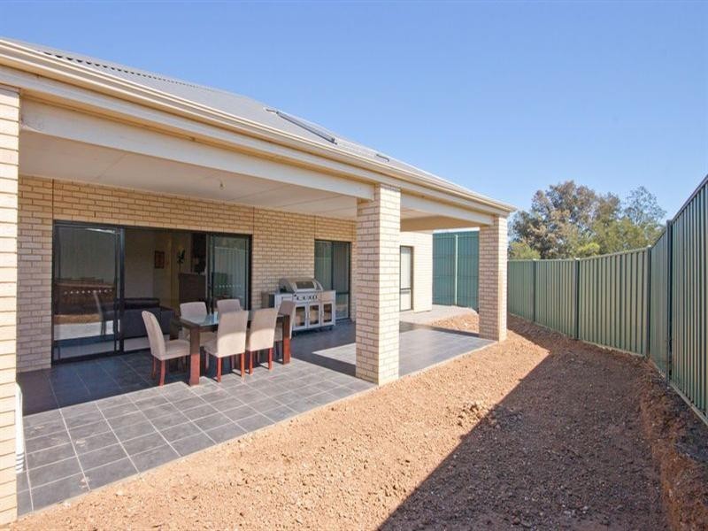 7 Lorentz Court, Mawson Lakes SA 5095