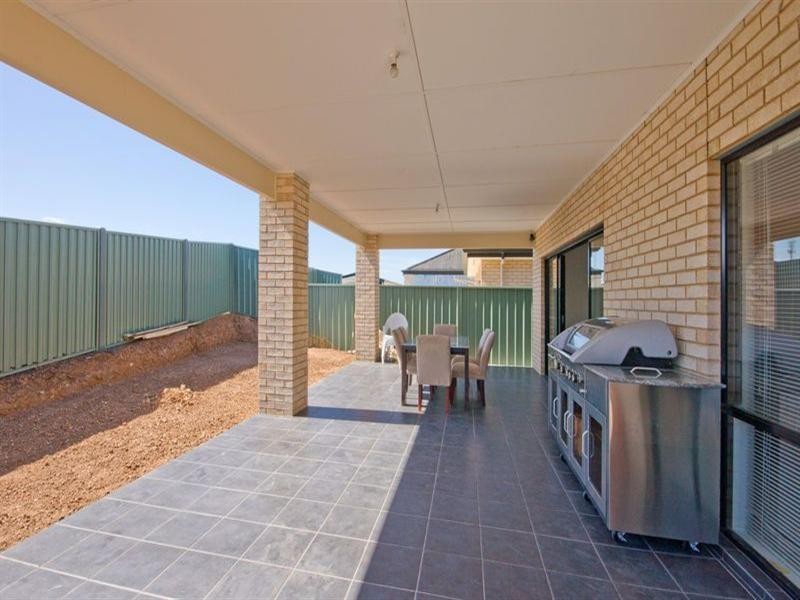 7 Lorentz Court, Mawson Lakes SA 5095