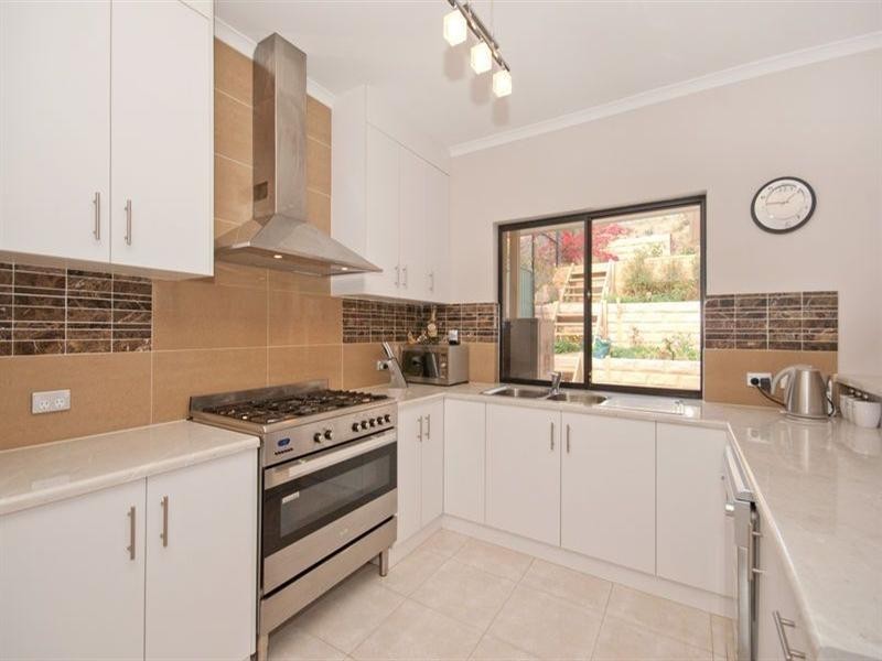 43 MacMillan Avenue, Mawson Lakes SA 5095