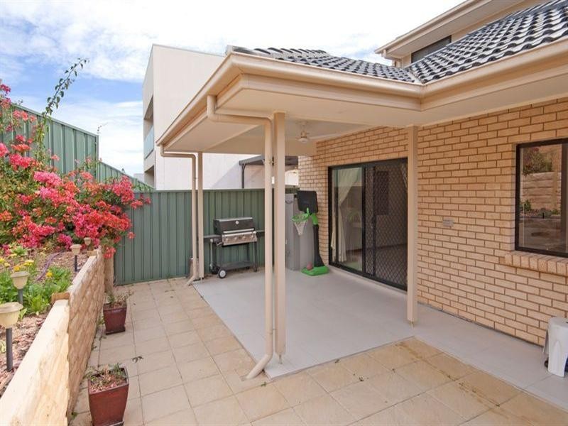 43 MacMillan Avenue, Mawson Lakes SA 5095