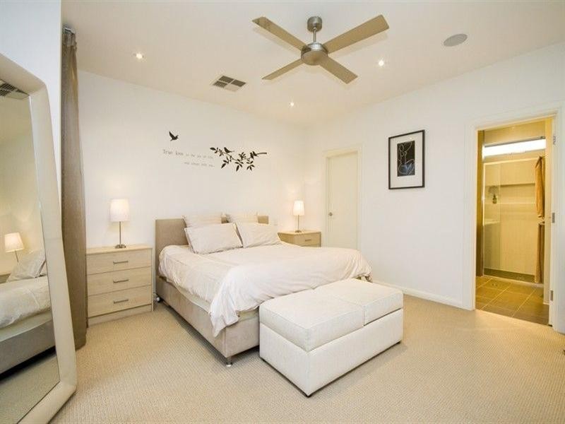 8 Scarratt Avenue, Firle SA 5070