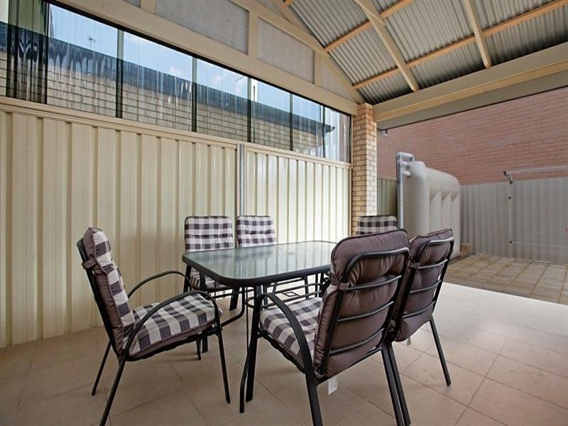 1 Brian Way, Valley View SA 5093