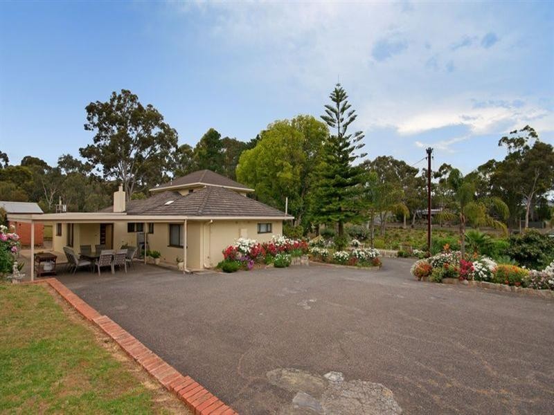 86 Barracks Road, Hope Valley SA 5090