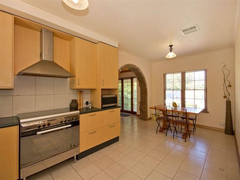 32 Samuel Street, Fulham SA 5024