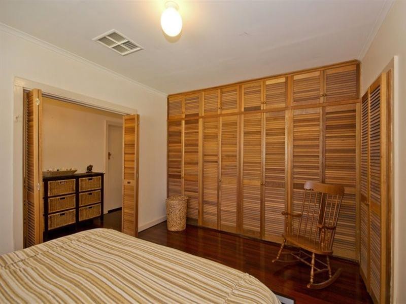 32 Samuel Street, Fulham SA 5024