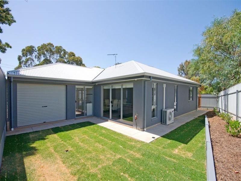 15 Saphire Road, Morphett Vale SA 5162