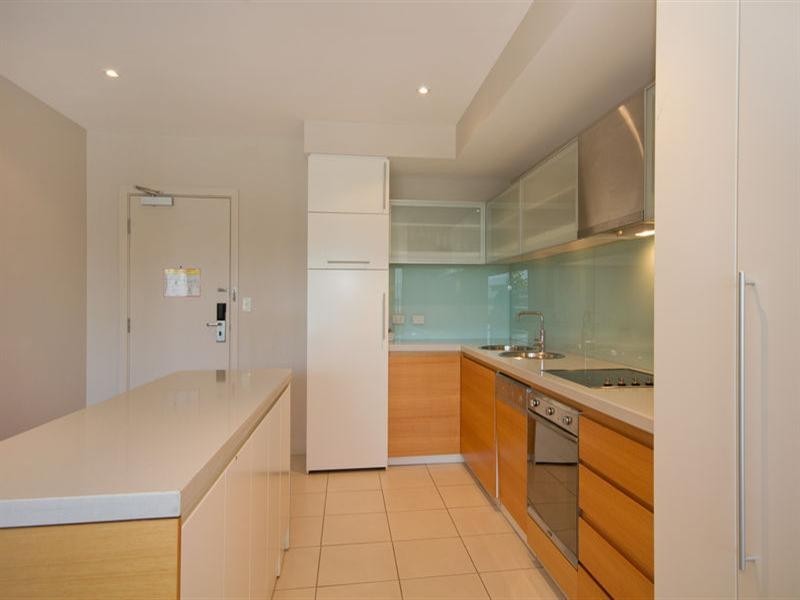 702/16 Holdfast Promenade, Glenelg SA 5045