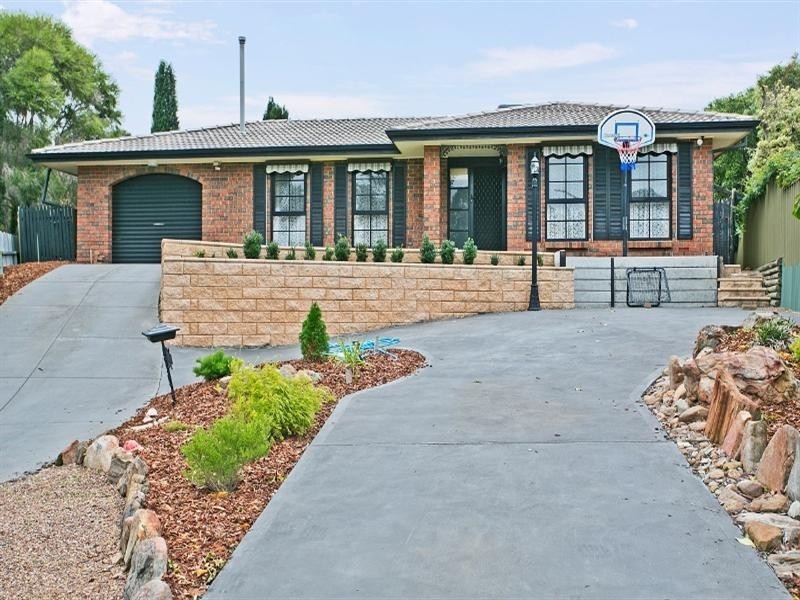 4 Ailsa Court, Fairview Park SA 5126