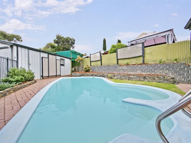 4 Ailsa Court, Fairview Park SA 5126