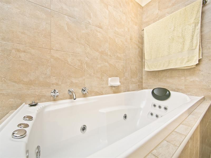 4 Ailsa Court, Fairview Park SA 5126