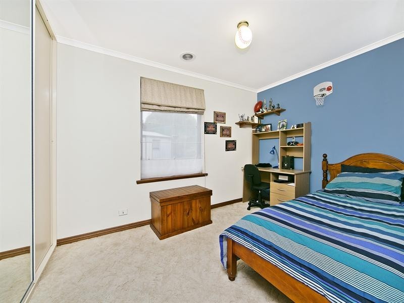 4 Ailsa Court, Fairview Park SA 5126