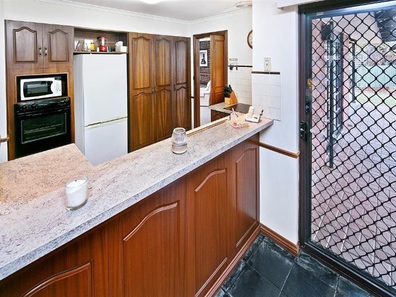 4 Ailsa Court, Fairview Park SA 5126