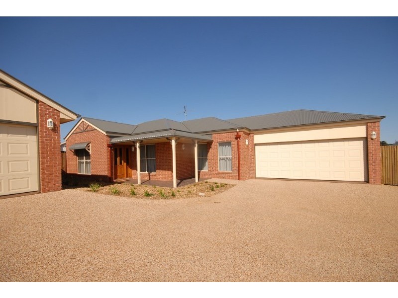 4/1 Susie Court, Highfields QLD 4352