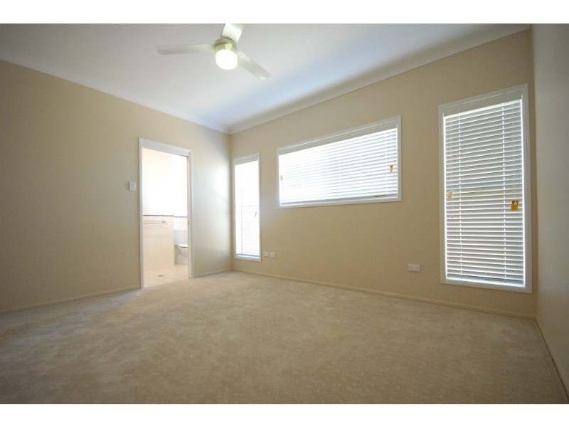 4/1 Susie Court, Highfields QLD 4352