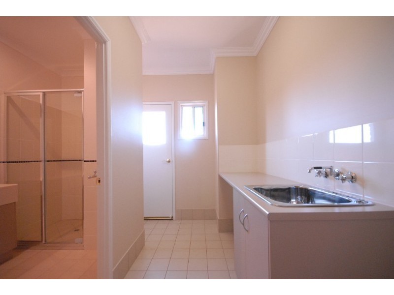 4/1 Susie Court, Highfields QLD 4352