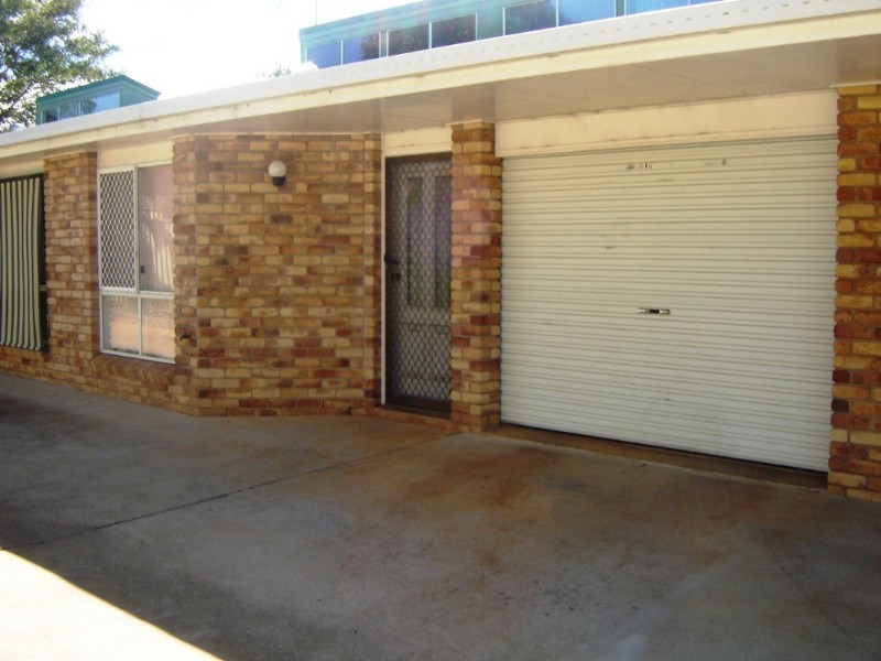2/39 Anzac Avenue, Newtown QLD 4350