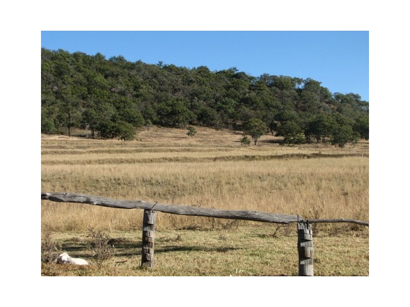 - Hamill Road, Pilton QLD 4361
