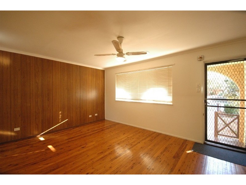 10 Holberton Street, Rockville QLD 4350