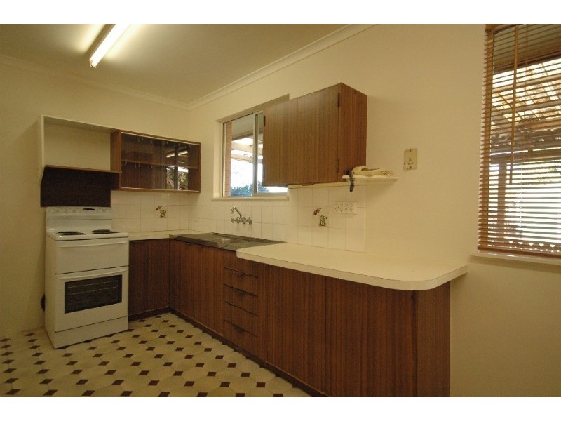 10 Holberton Street, Rockville QLD 4350