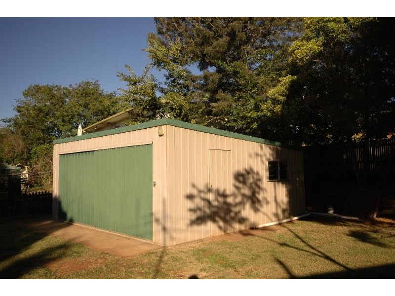 10 Holberton Street, Rockville QLD 4350