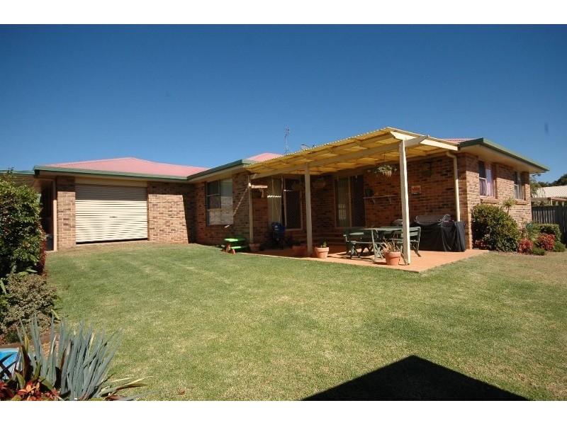 23 Bouganvillea Drive, Middle Ridge QLD 4350