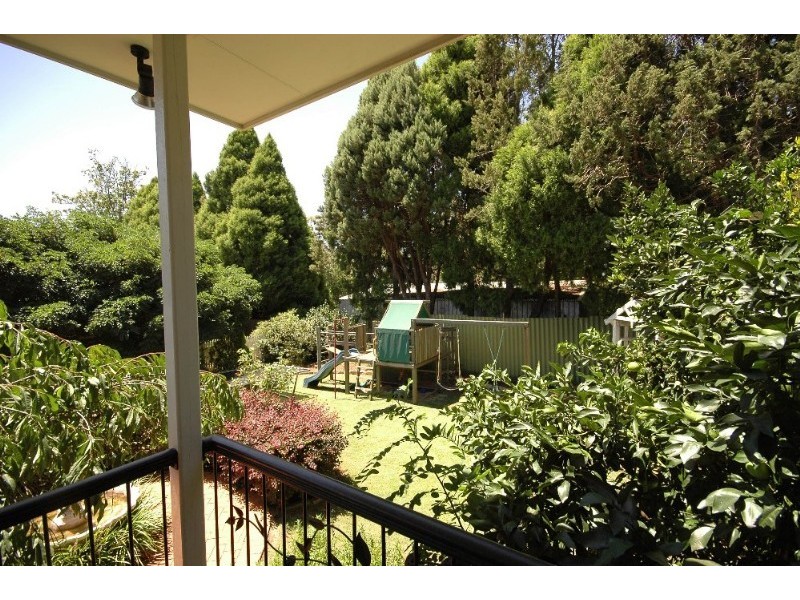 1 Purnawilla Court, Middle Ridge QLD 4350