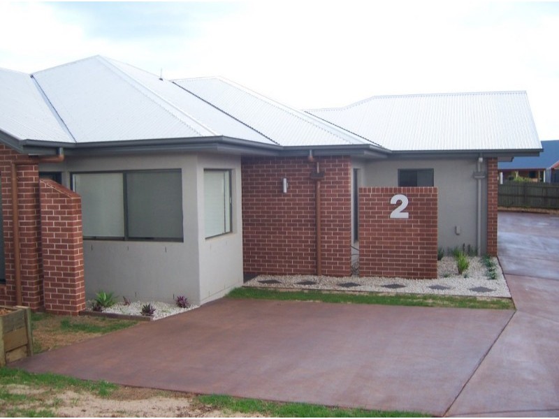 2/11 Susie Court, Highfields QLD 4352