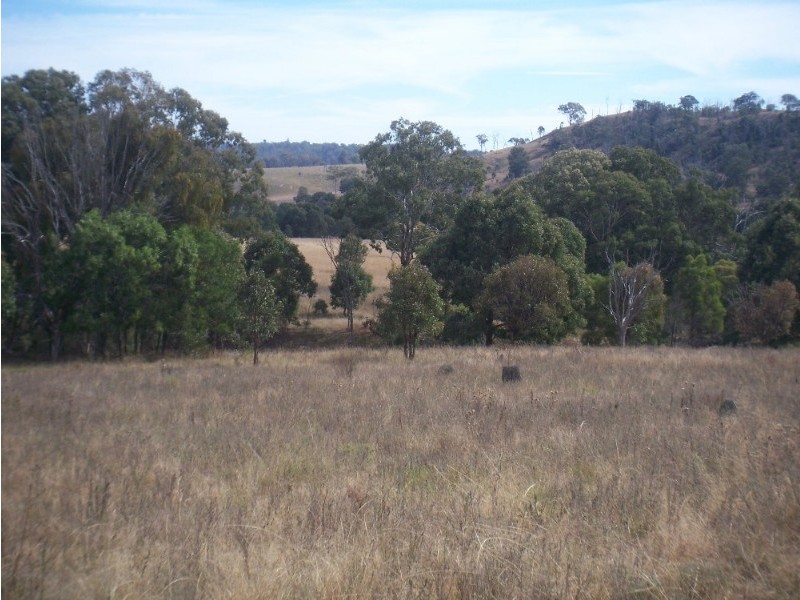 - Valewood Road, Geham QLD 4352