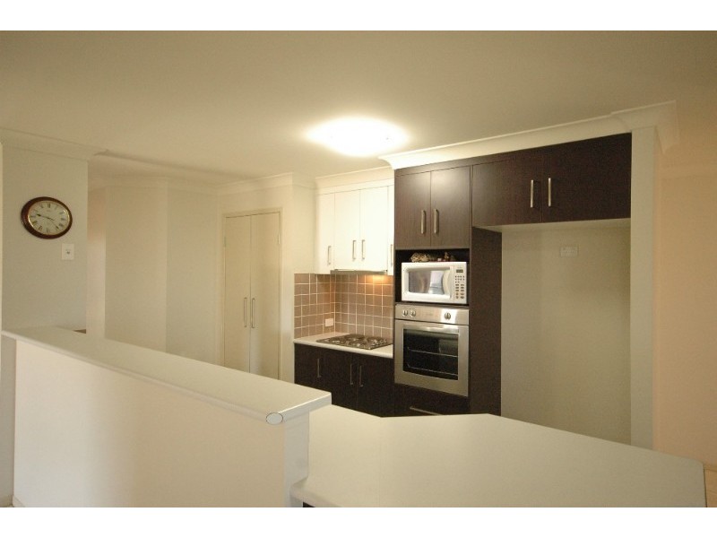 10 Schaefer Court, Westbrook QLD 4350