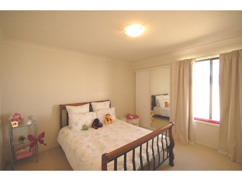 10 Schaefer Court, Westbrook QLD 4350