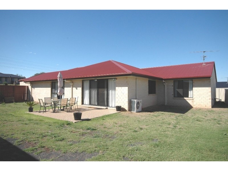 10 Schaefer Court, Westbrook QLD 4350