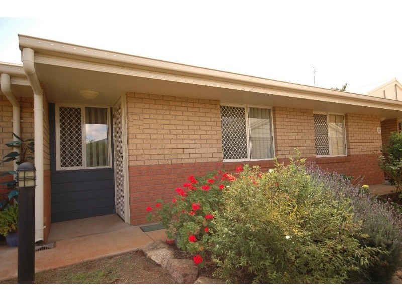 18 & 19/306 James Street, Toowoomba QLD 4350