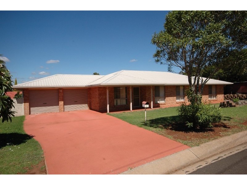 4 Coolawin Court, Wilsonton QLD 4350