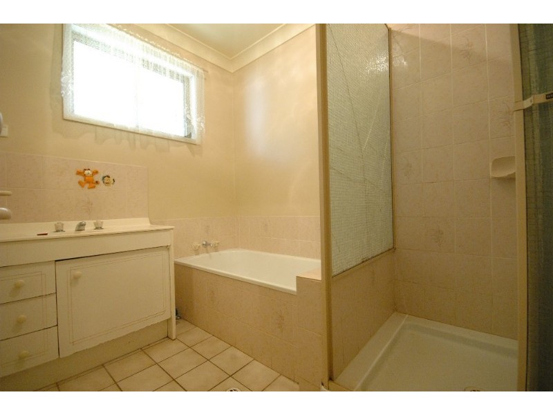 4 Coolawin Court, Wilsonton QLD 4350