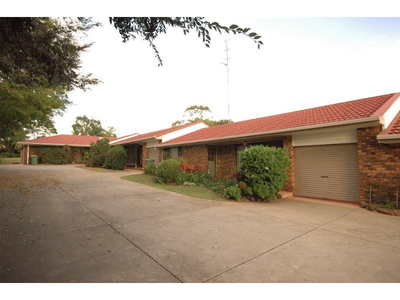 3/18 Mcintyre Street, Centenary Heights QLD 4350