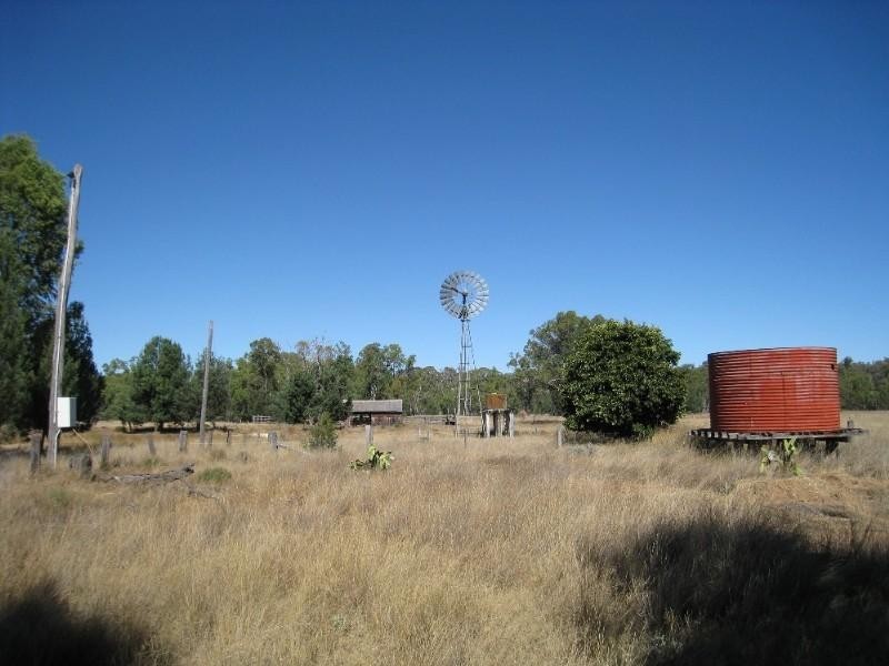 - North Dulacca Hall Road, Miles QLD 4415