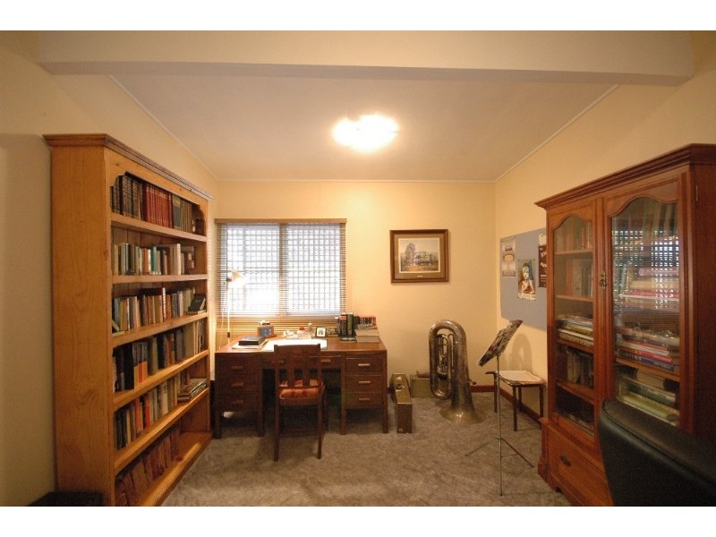 5 Robertson Crescent, Prince Henry Heights QLD 4350