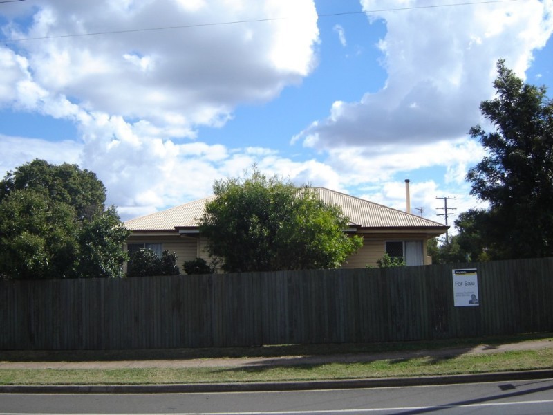 2 Coonan Street, Harlaxton QLD 4350